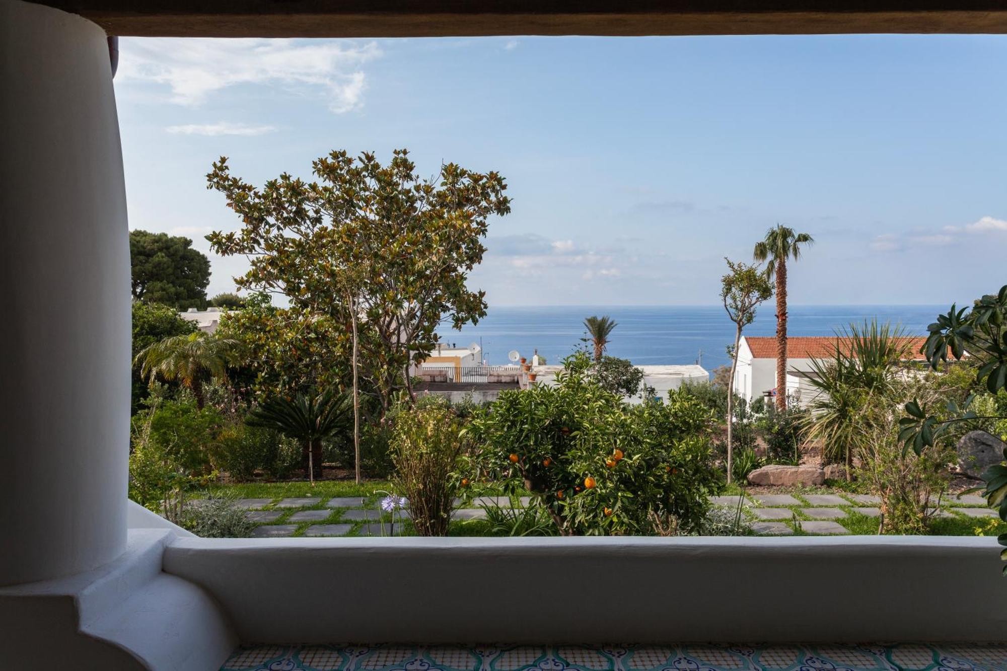 Frangimare - La Malandrina Bed & Breakfast Malfa  Exterior photo